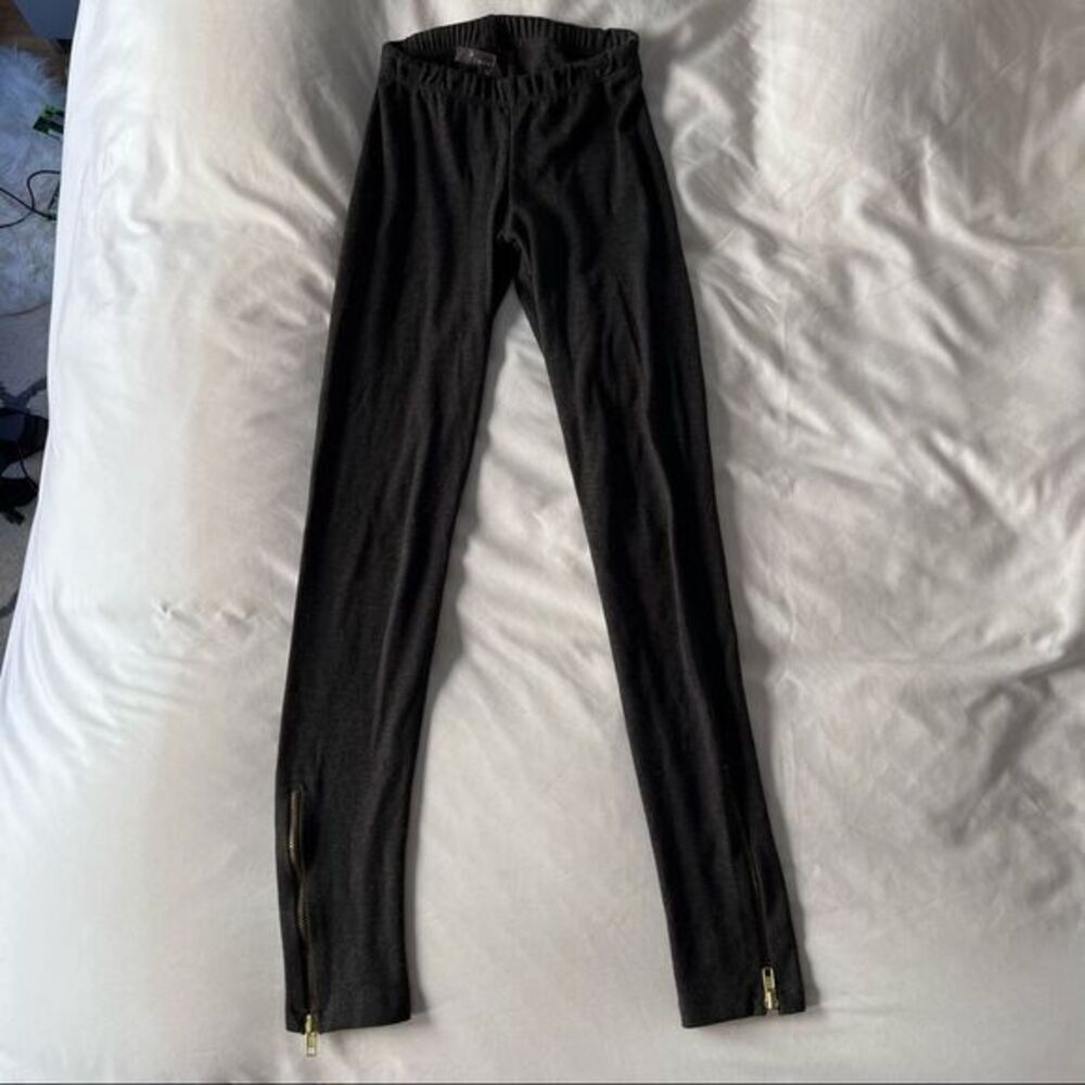 4/$20 Forever 21  leggings with zipper hem, size small